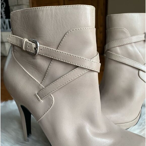 Nine‎ West Beige Leather boots - Picture 3 of 12